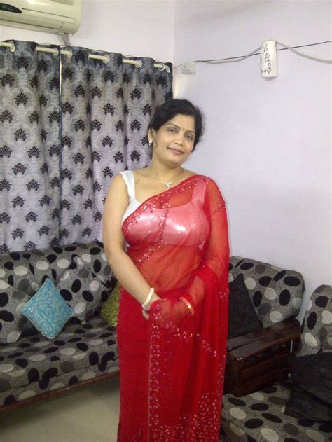 indian milf nude|Hot Indian MILF Nude Porn Pics